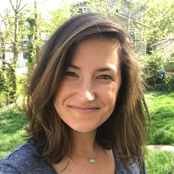 Meet your Posher, Kelli - Picture 1 of 1